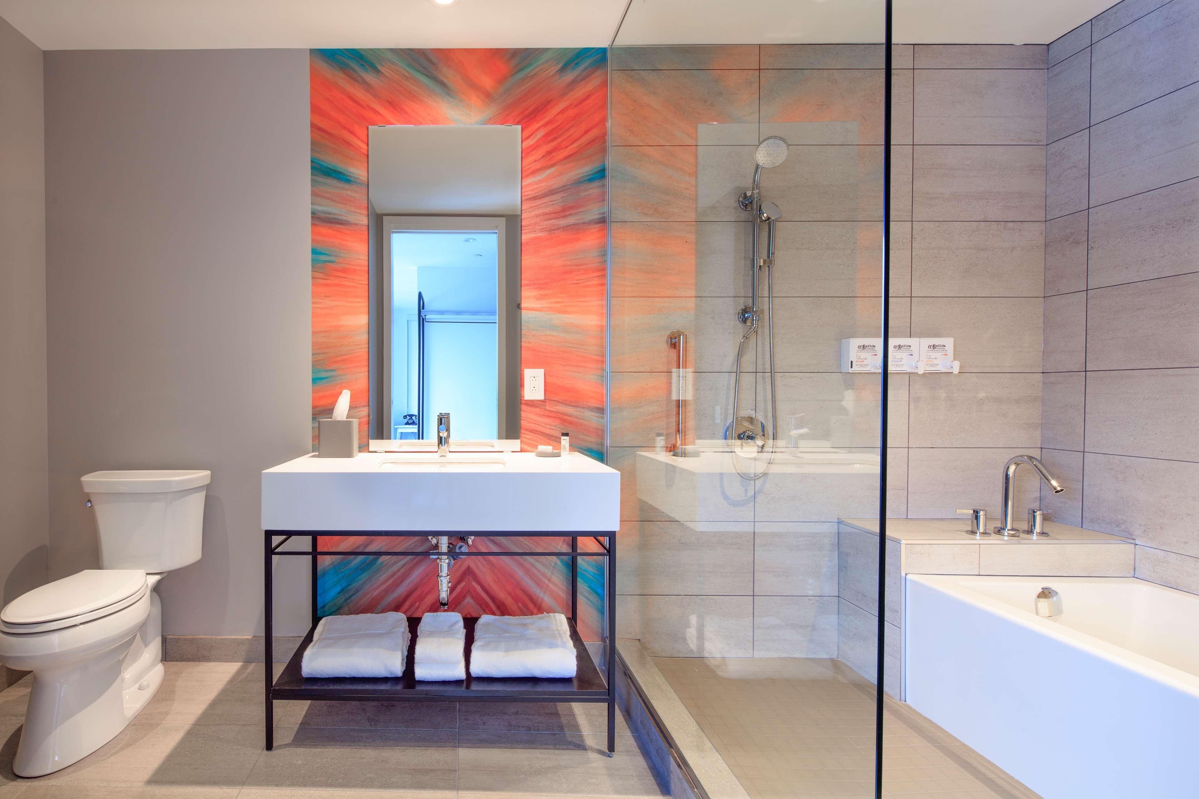 Canvas Moncton, Tapestry Collection By Hilton Экстерьер фото